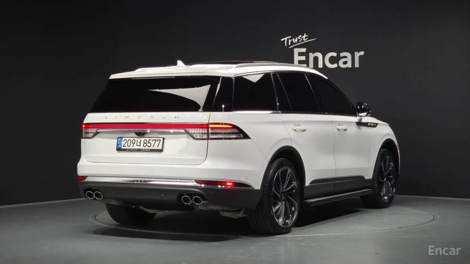 Lincoln Aviator
