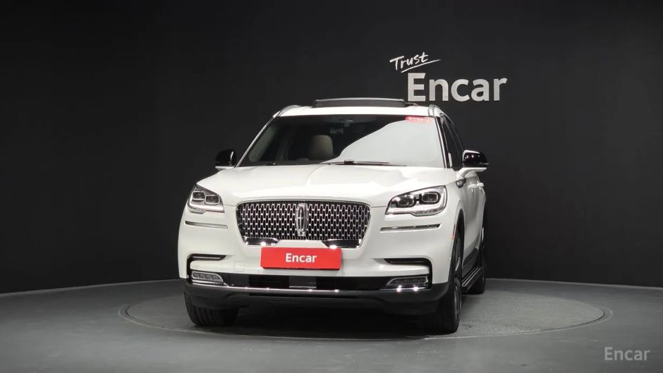 Lincoln Aviator