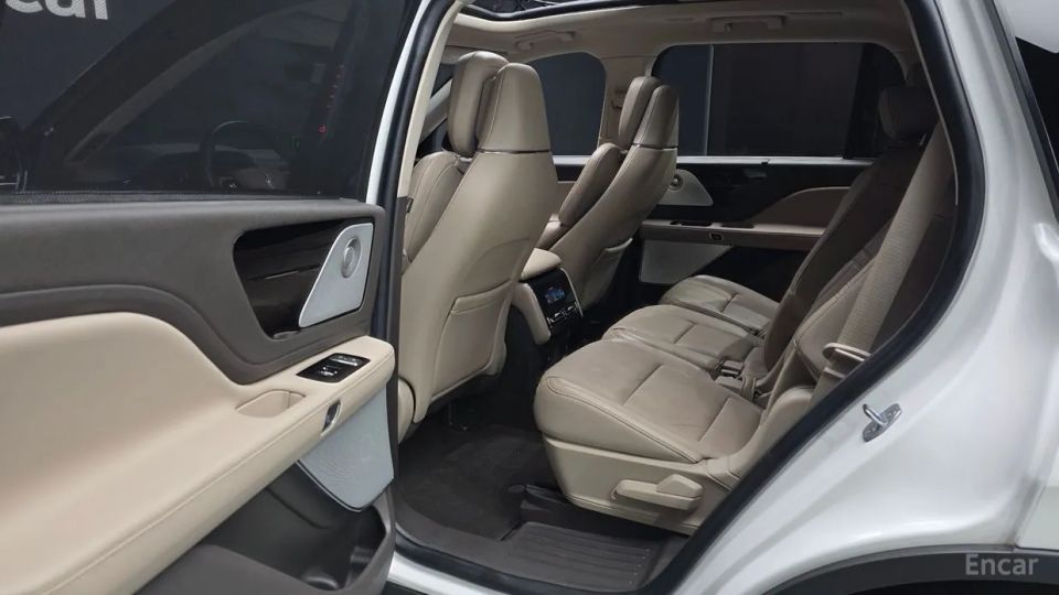 Lincoln Aviator