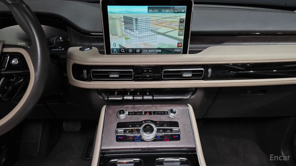Lincoln Aviator