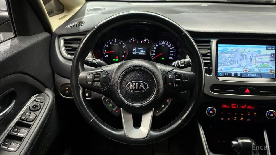 Kia Carens