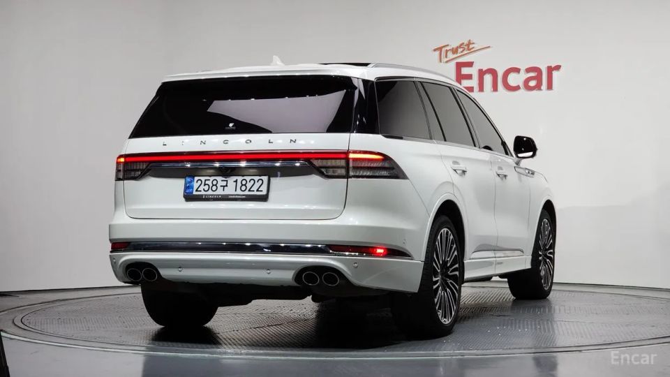 Lincoln Aviator