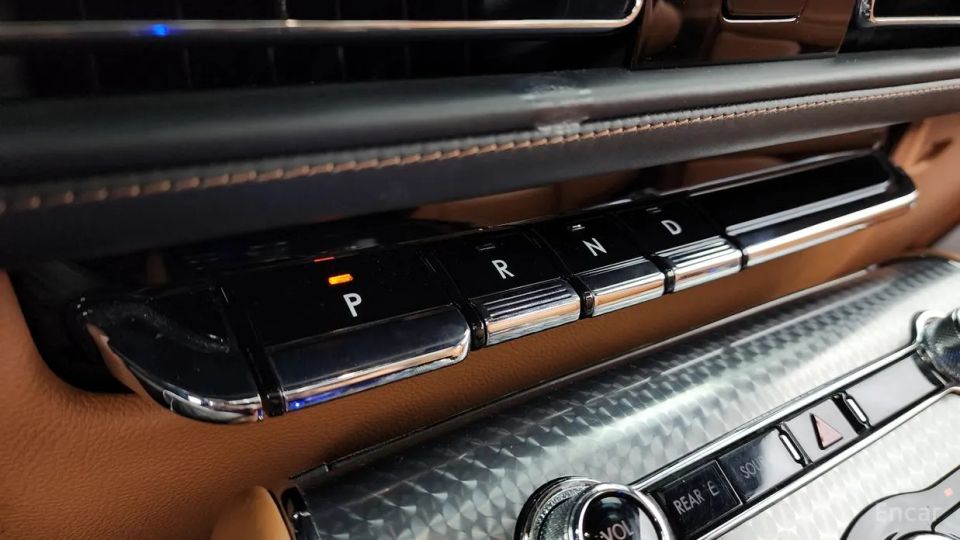 Lincoln Aviator