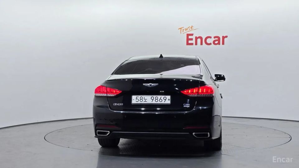 Hyundai Genesis