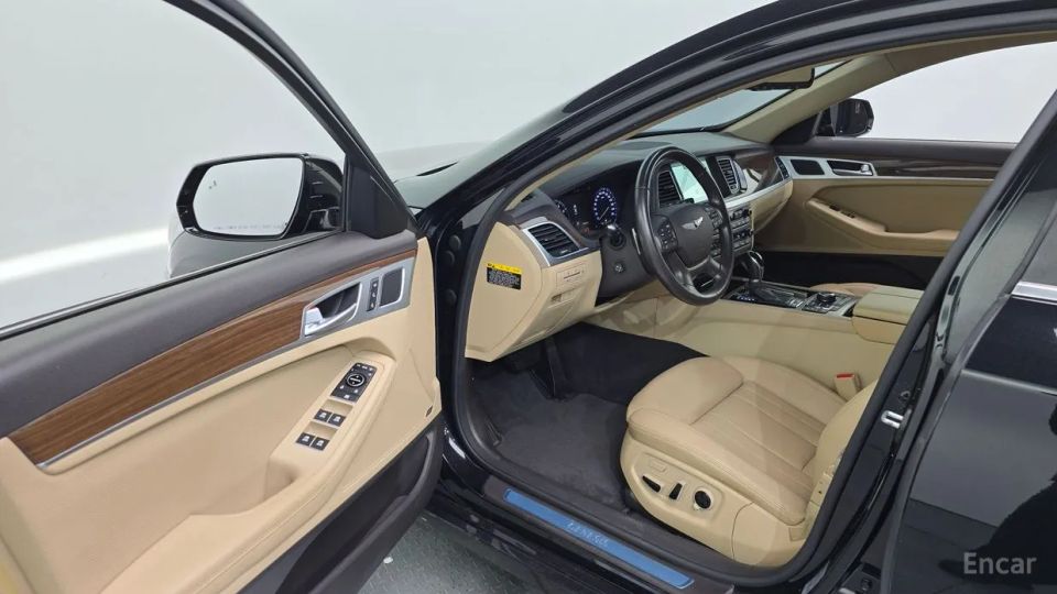 Hyundai Genesis