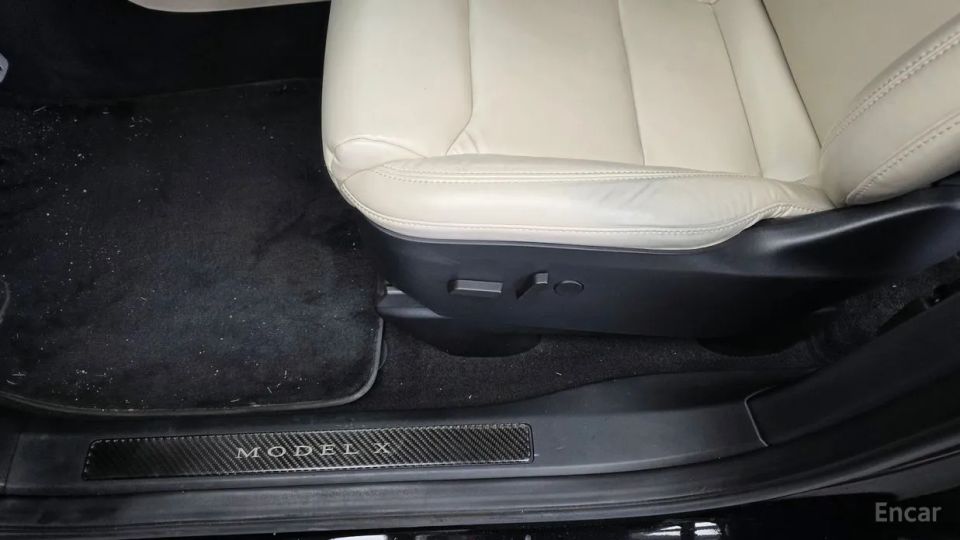 Tesla model-x