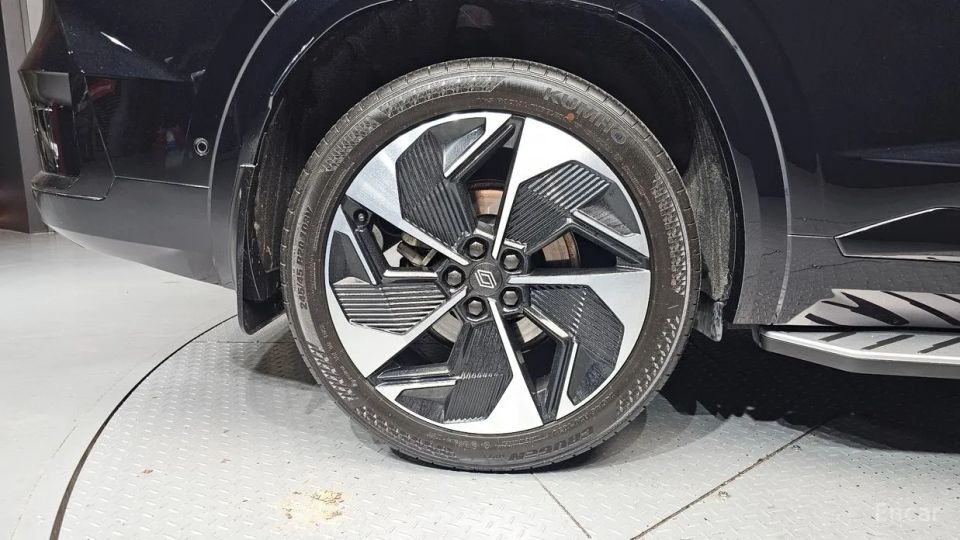 Renault-KoreaSamsung Grand Koleos