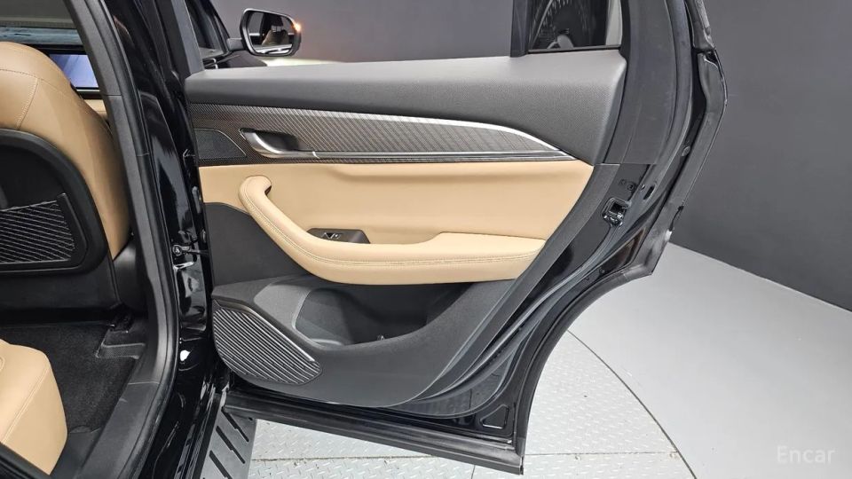 Renault-KoreaSamsung Grand Koleos