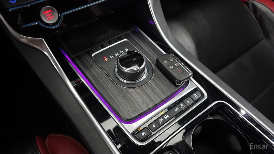Jaguar xf