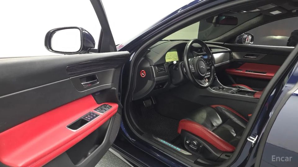 Jaguar xf