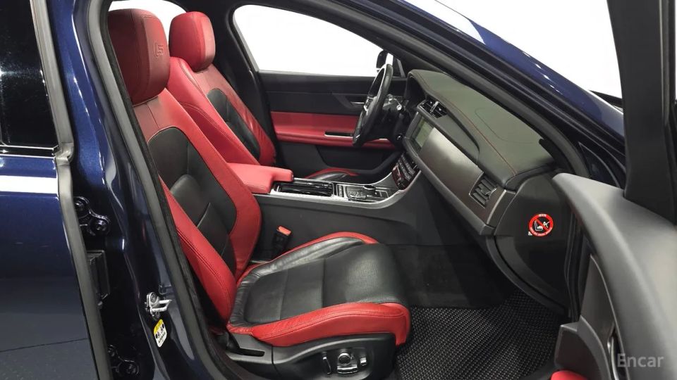 Jaguar xf