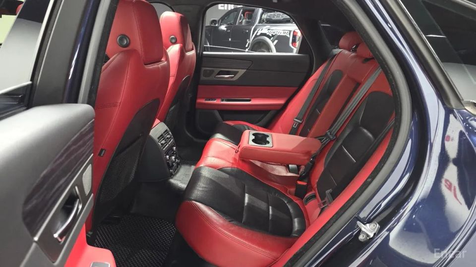 Jaguar xf