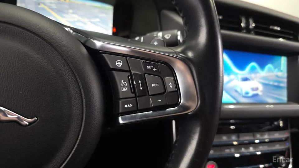 Jaguar xf