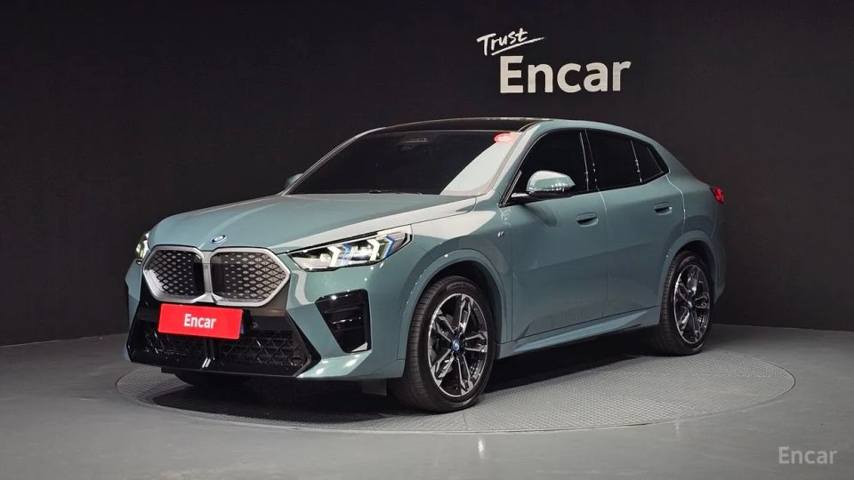 BMW IX2