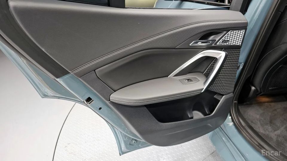 BMW IX2
