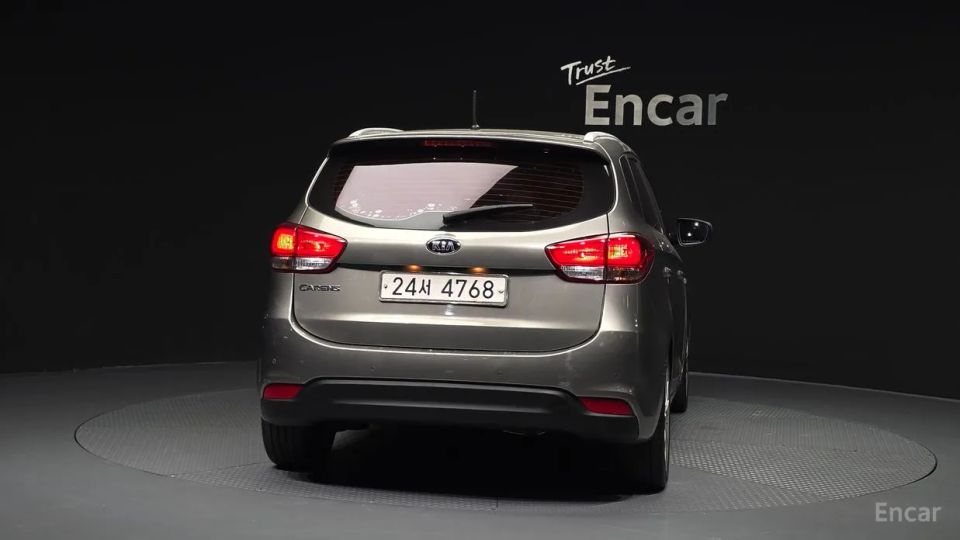 Kia Carens