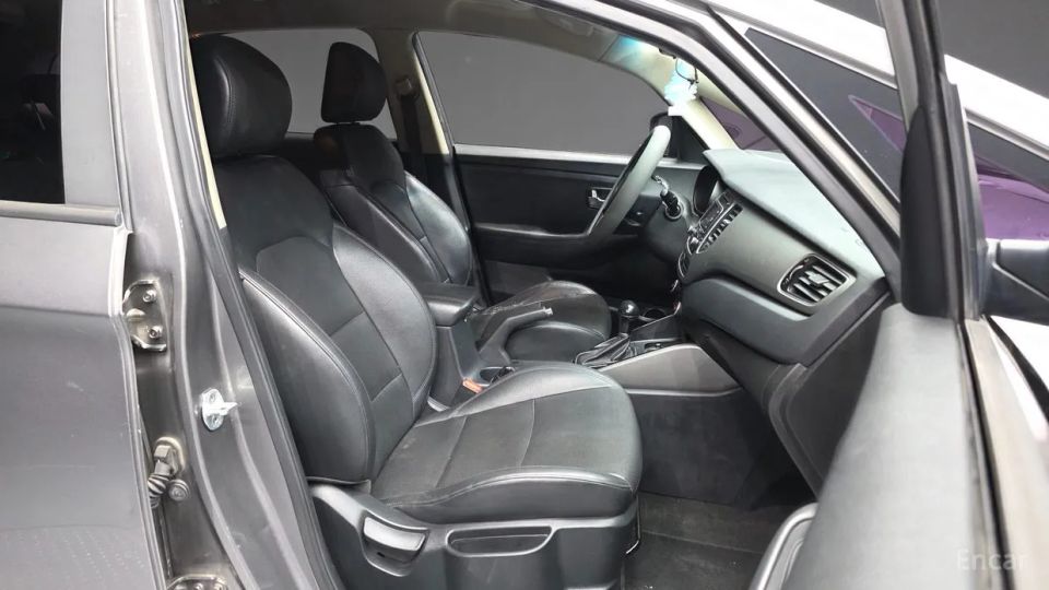 Kia Carens