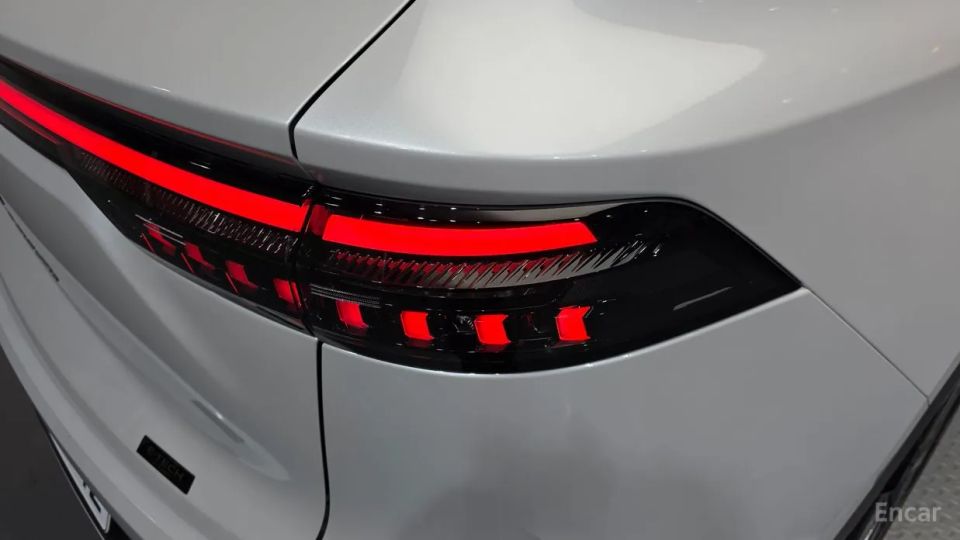Renault-KoreaSamsung Grand Koleos