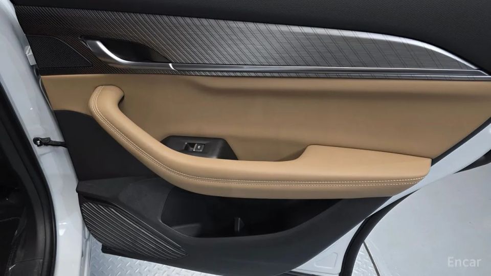 Renault-KoreaSamsung Grand Koleos