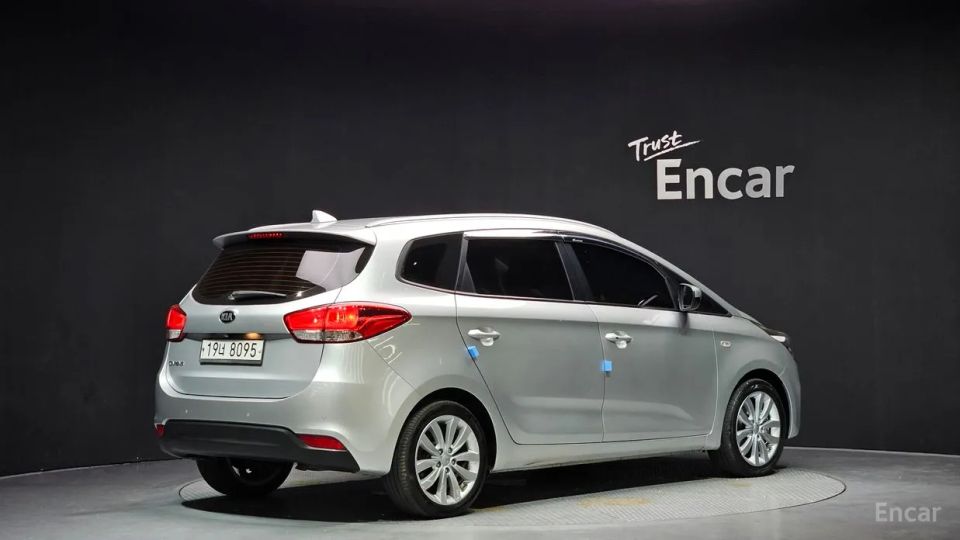 Kia Carens