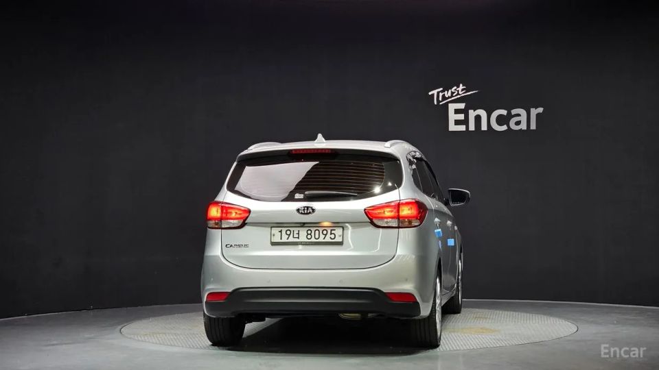Kia Carens