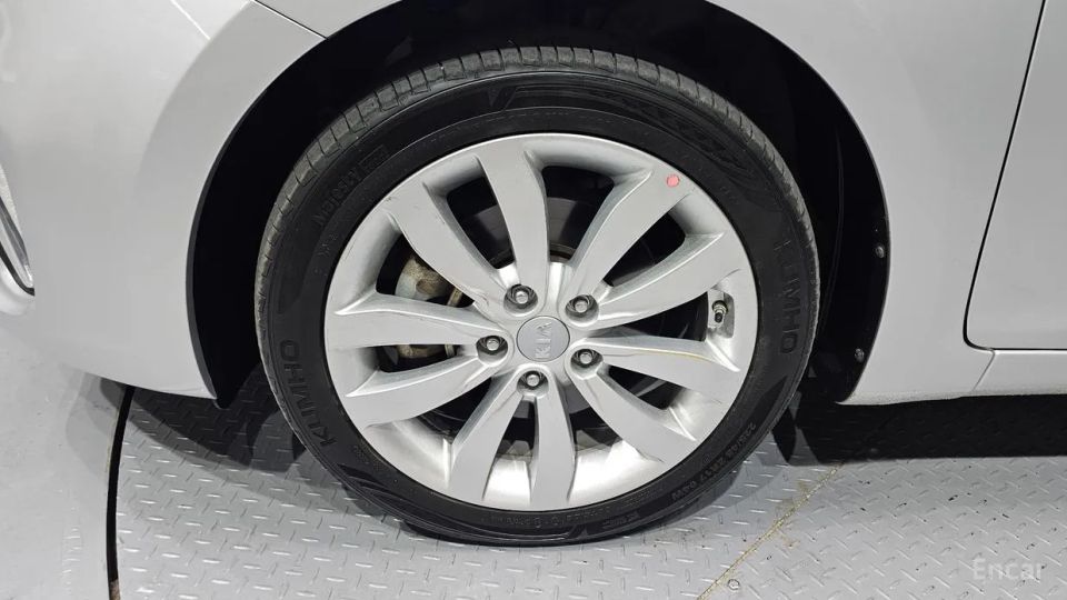 Kia Carens