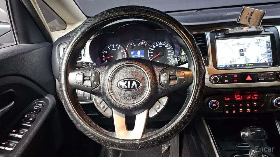 Kia Carens