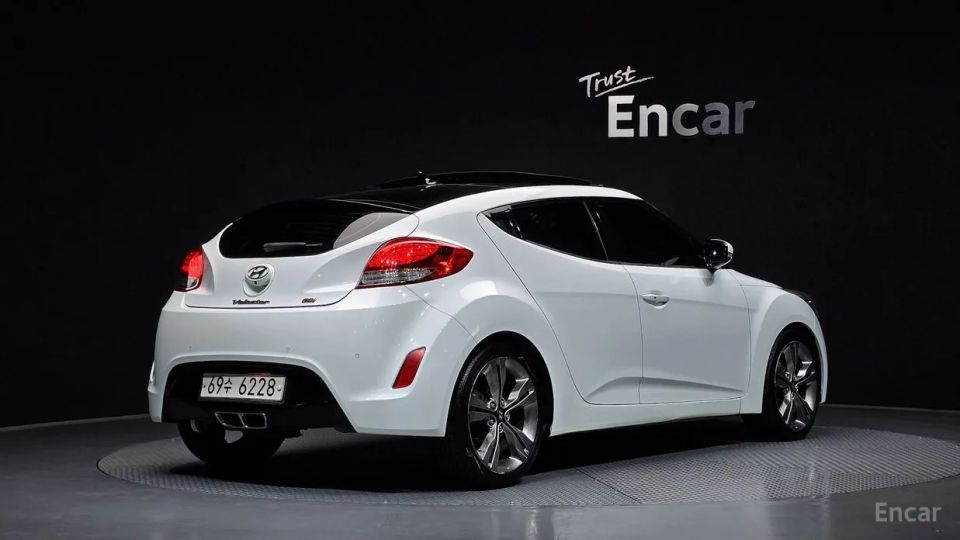 Hyundai Veloster