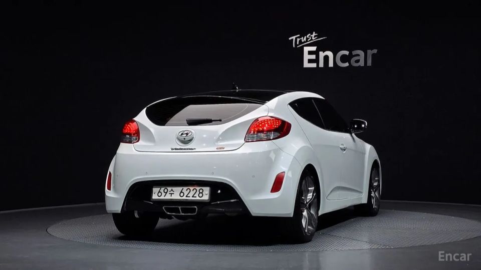Hyundai Veloster