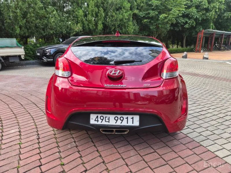Hyundai Veloster