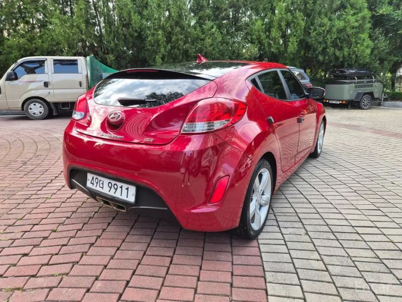 Hyundai Veloster