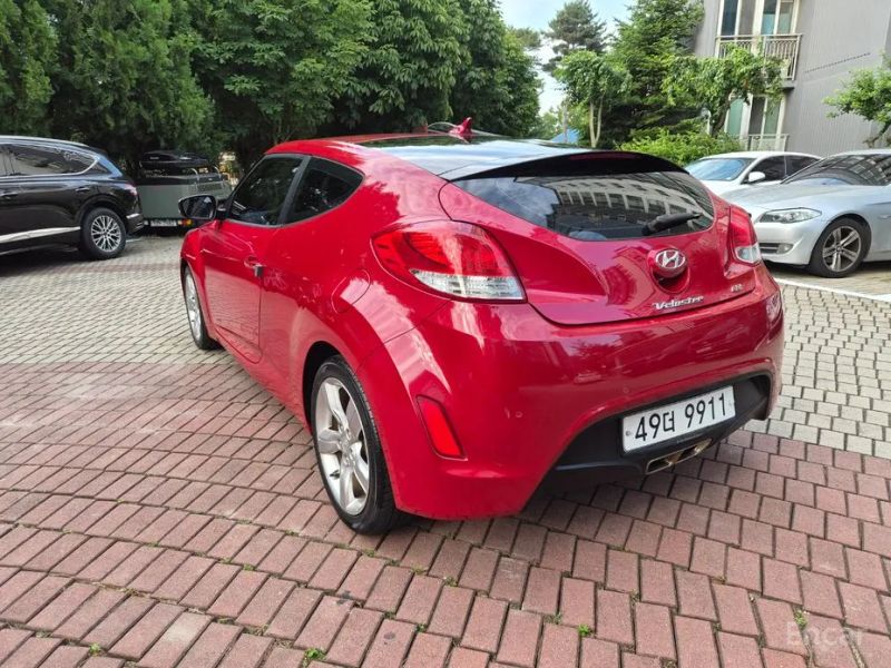 Hyundai Veloster