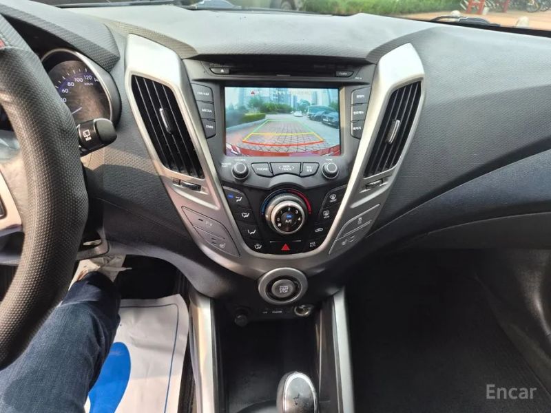 Hyundai Veloster