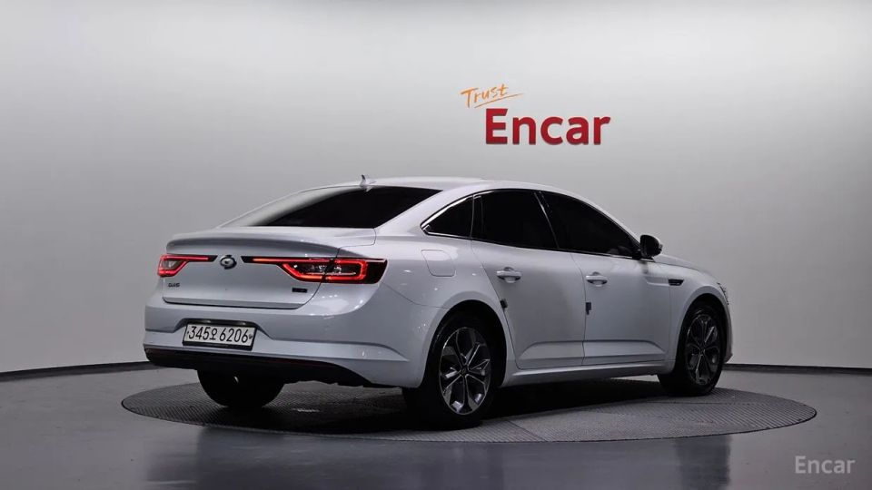 Renault-KoreaSamsung SM6