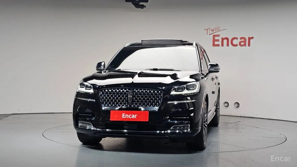 Lincoln Aviator