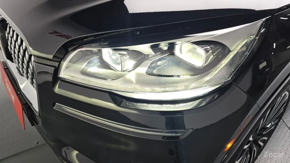Lincoln Aviator