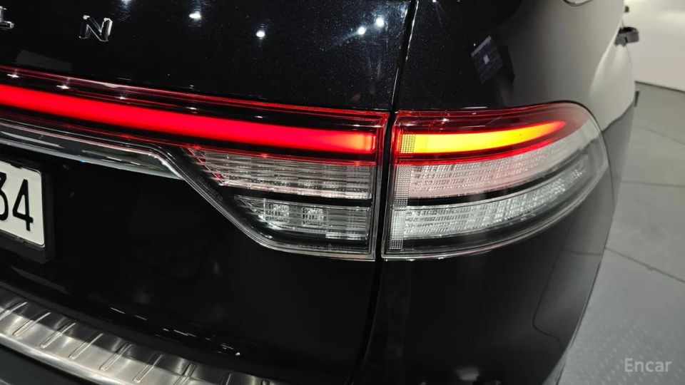 Lincoln Aviator