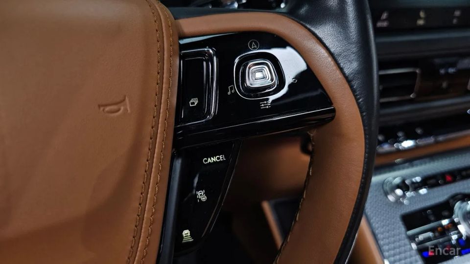 Lincoln Aviator