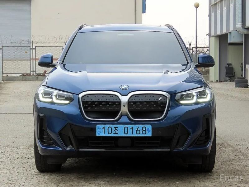 BMW ix3