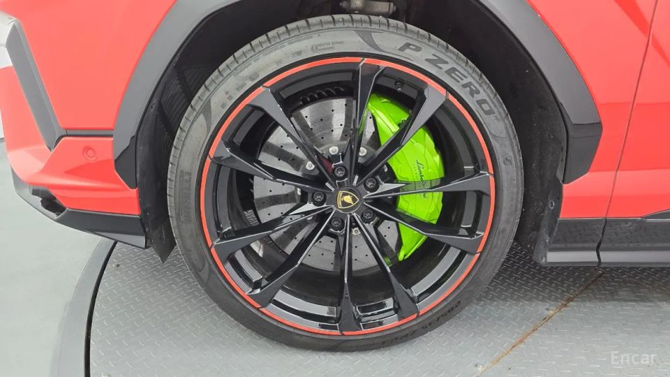 Lamborghini urus