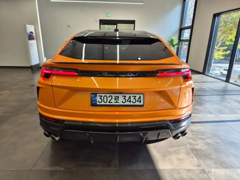 Lamborghini urus