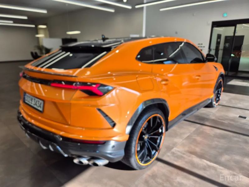 Lamborghini urus