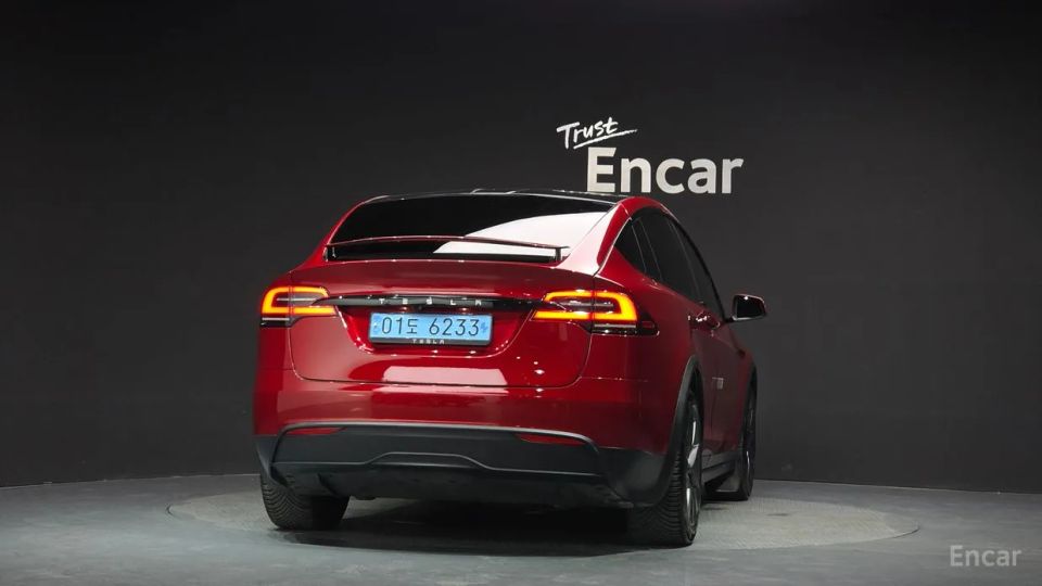 Tesla model-x