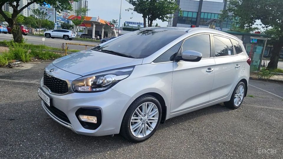Kia Carens