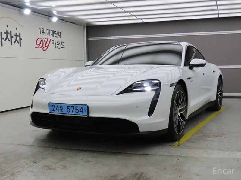 Porsche Taycan