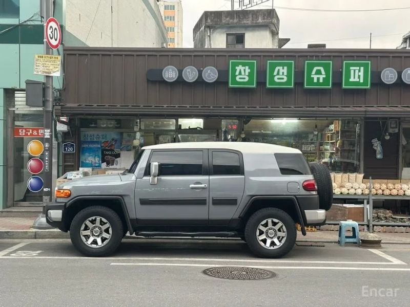 Toyota FJ Cruiser