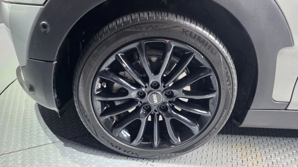 Mini clubman