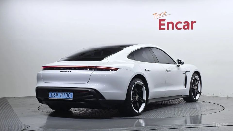 Porsche Taycan