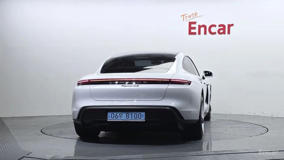 Porsche Taycan