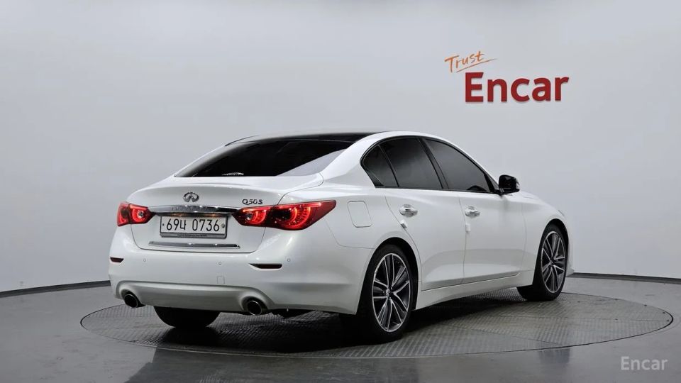 Infiniti Q50